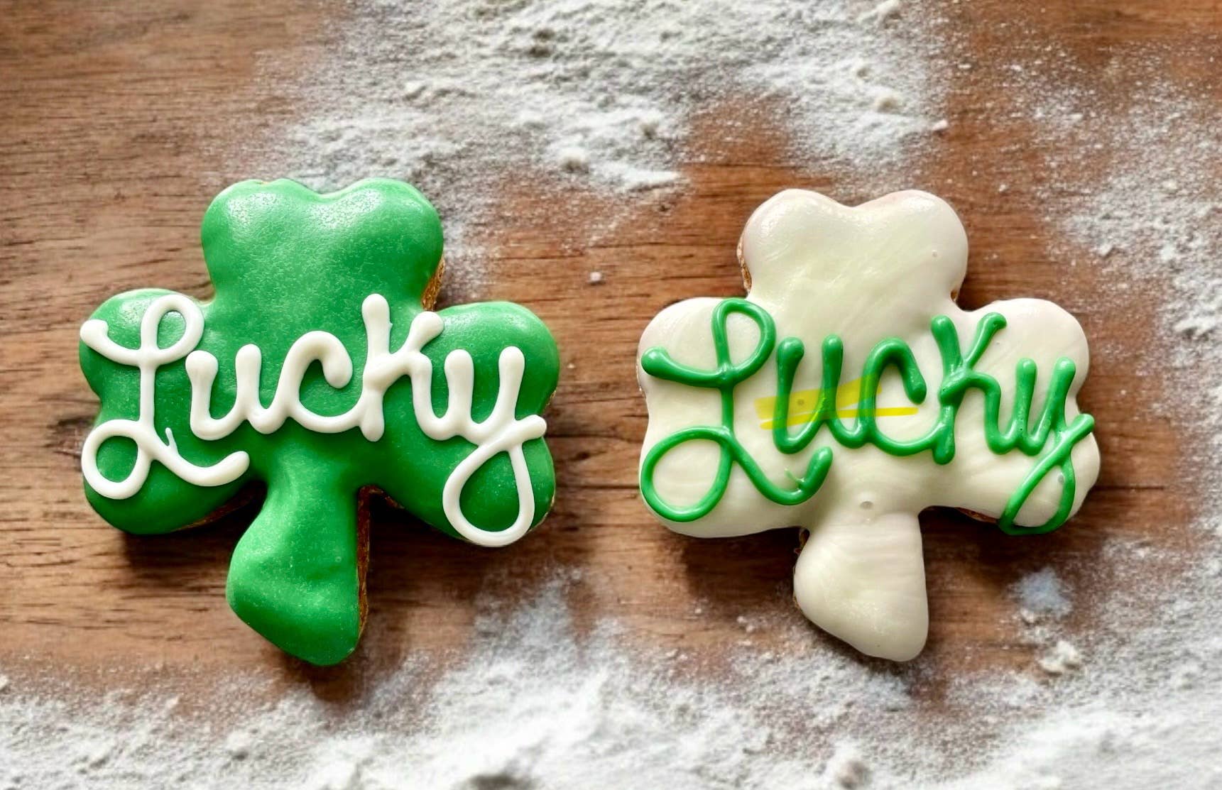 Lucky 🍀 Clover
St PAWTY Day dog treats