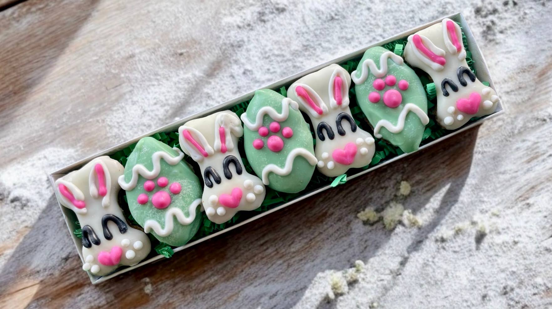 GIFT BOX Peter Cottontail Easter Mini bones dog treat