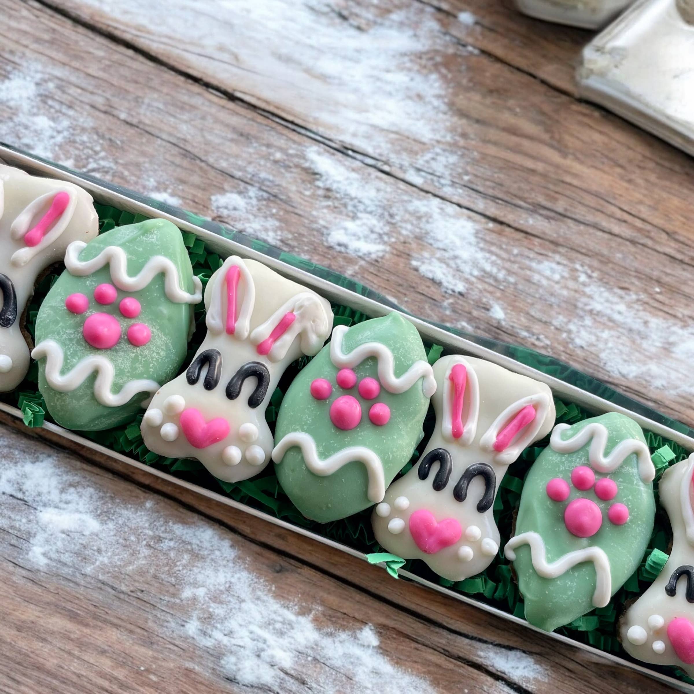 GIFT BOX Peter Cottontail Easter Mini bones dog treat